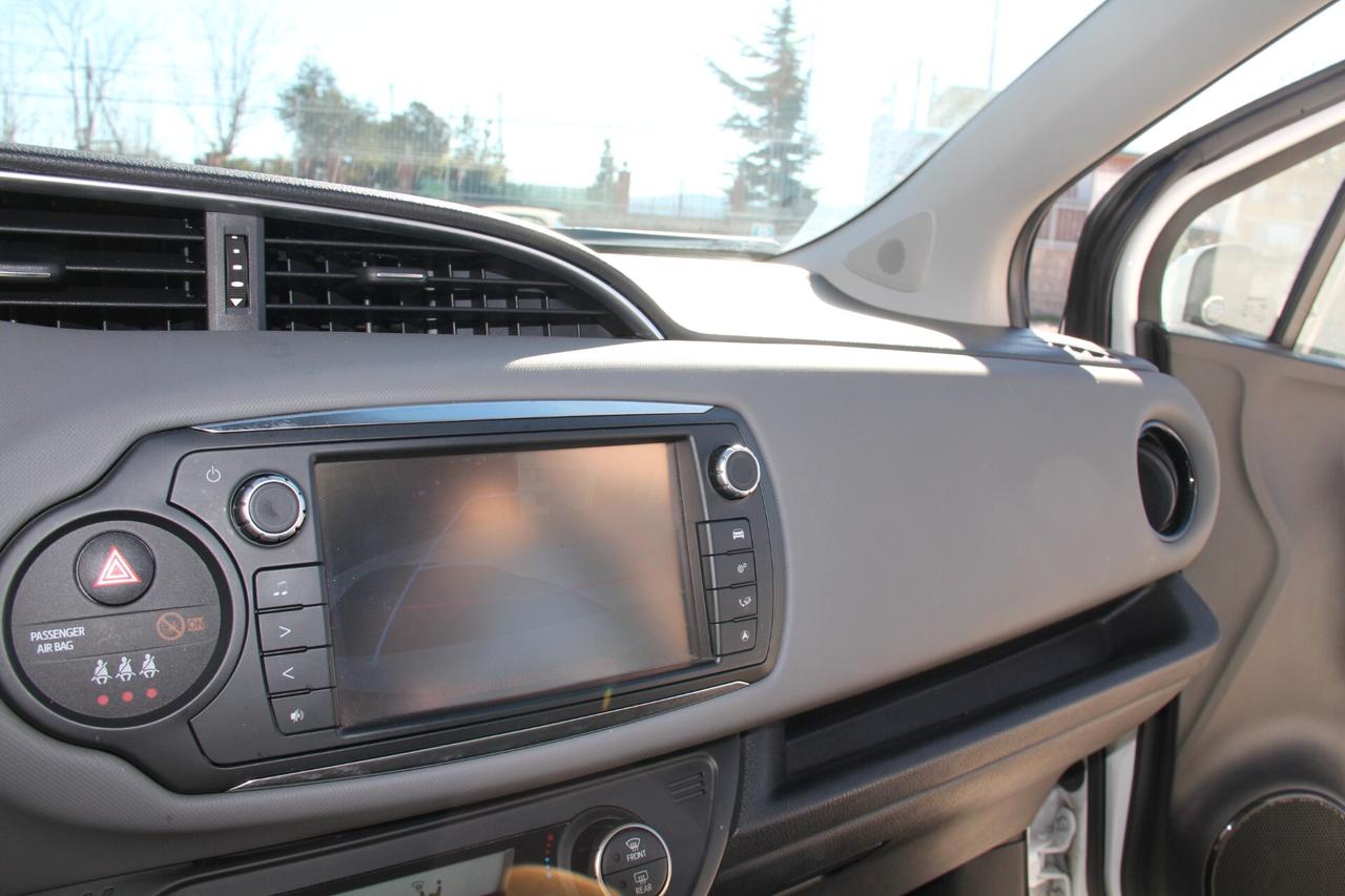 Toyota Yaris 1.5 Hybrid 5 porte Active (KW 54 CV 74 Neopatentati)