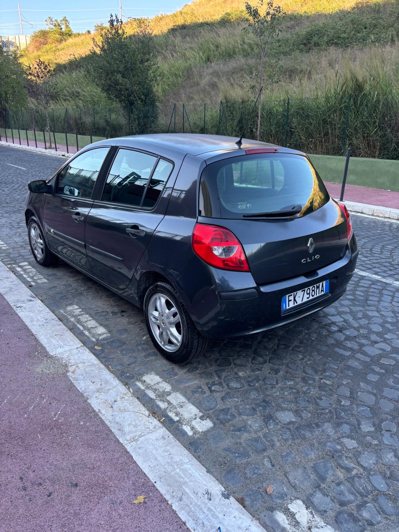 Renault Clio Storia 1.2 5 porte Confort