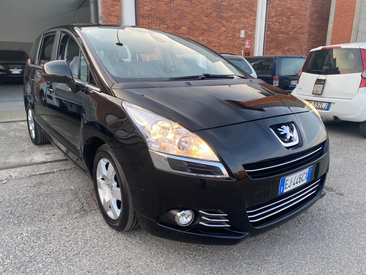 Peugeot 5008 1.6 HDi 112CV Premium