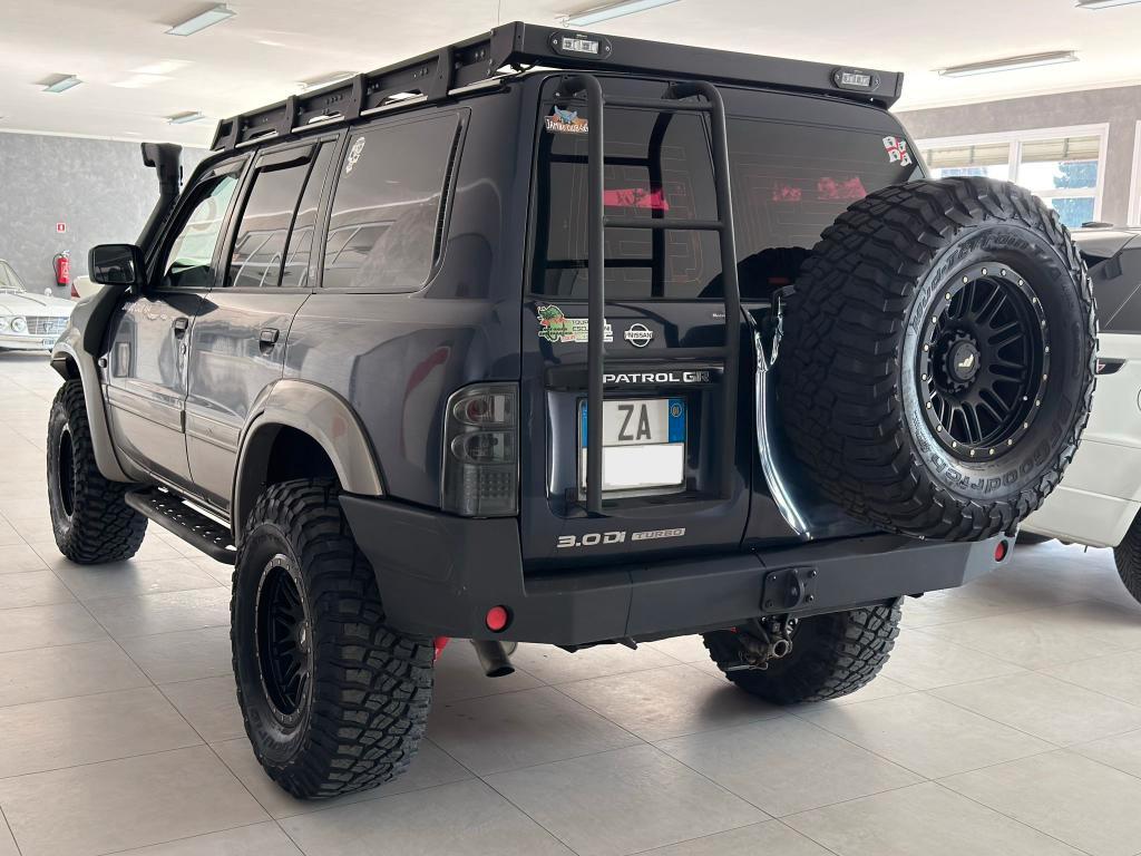 Nissan Patrol GR 5 Porte Patrol GR SW 3.0 td di Anniversary