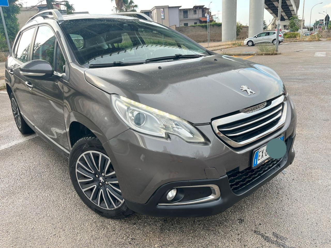 Peugeot 2008 1.6HDi 92CV S&S "ALLURE-NAVI"