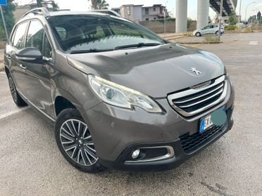Peugeot 2008 1.6HDi 92CV S&S "ALLURE-NAVI"