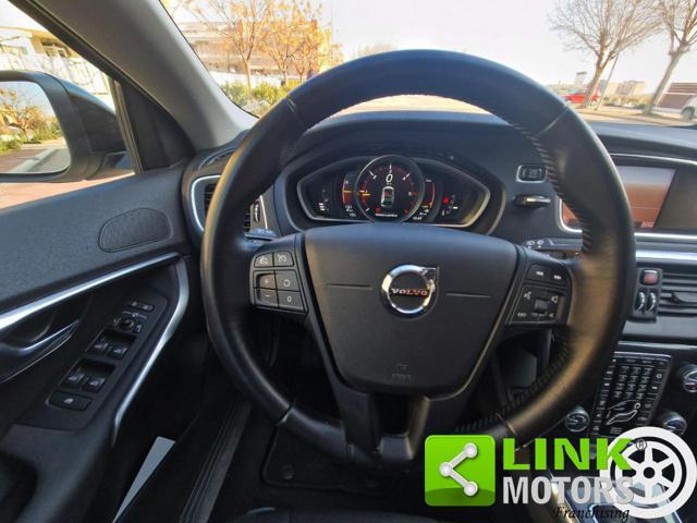 VOLVO V40 Cross Country D2 MANUTENZIONE VOLVO!!