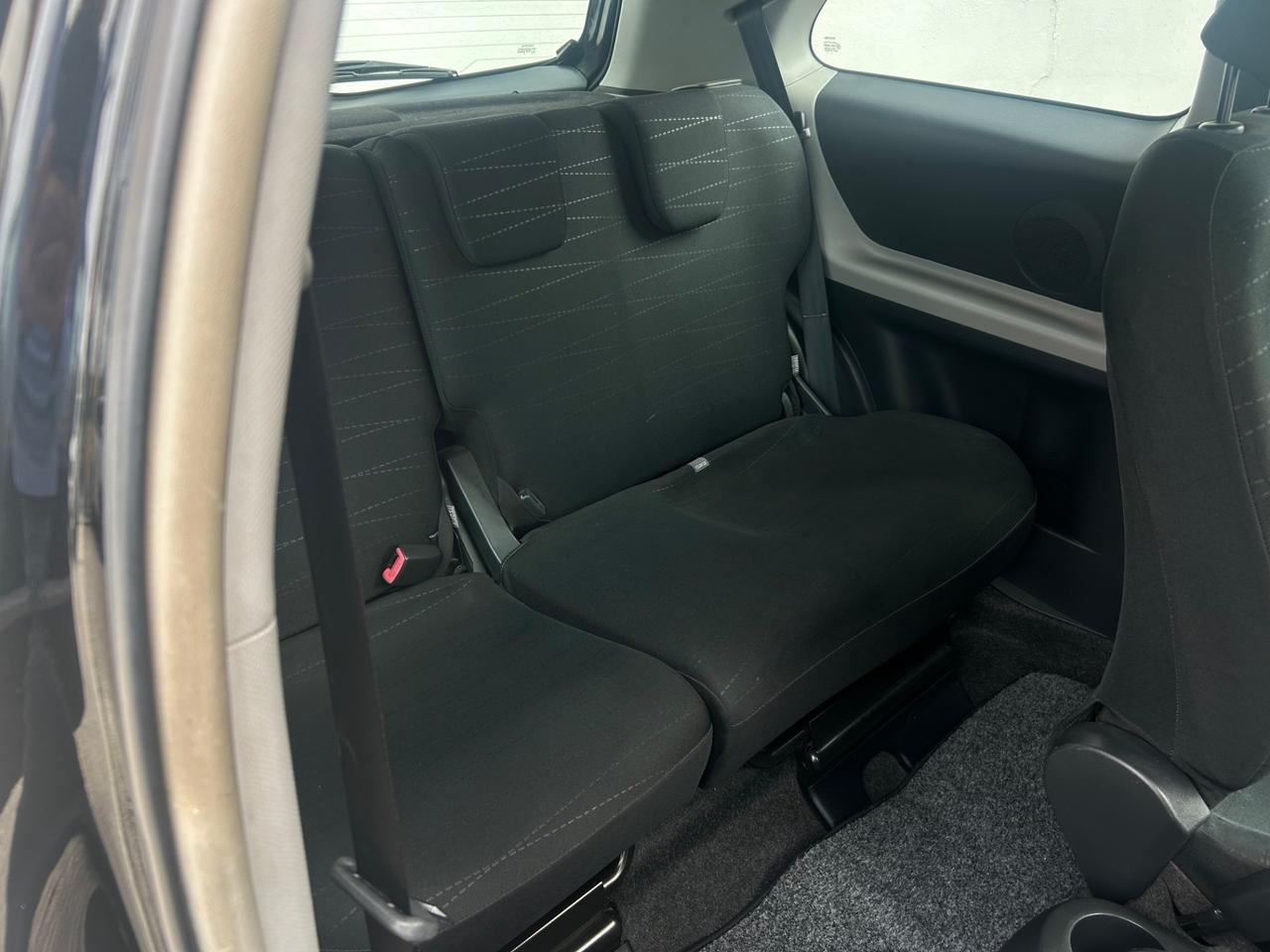 Toyota Yaris 1.0 3 porte Sol