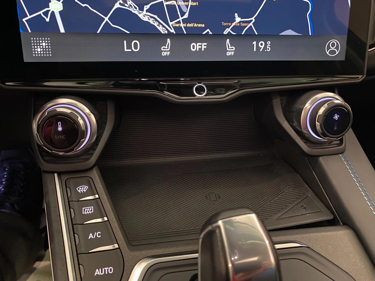 Lynk&co 01 PHEV