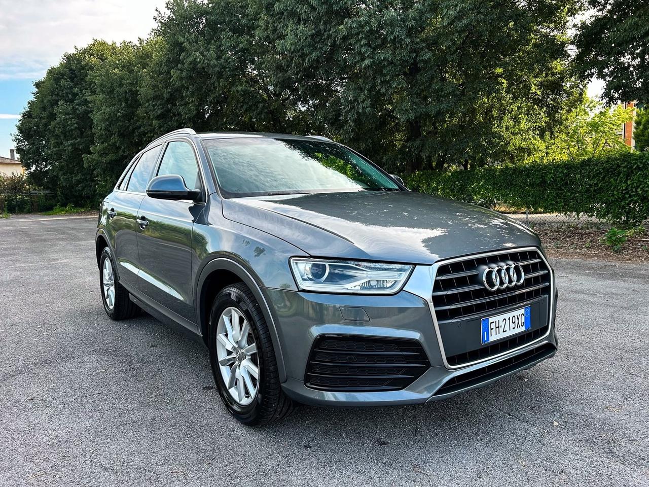Audi Q3 2.0 TDI 120 CV Sport