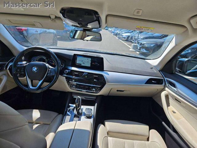 BMW 530 Berlina 530d xdrive Business 249cv auto - FR415SE