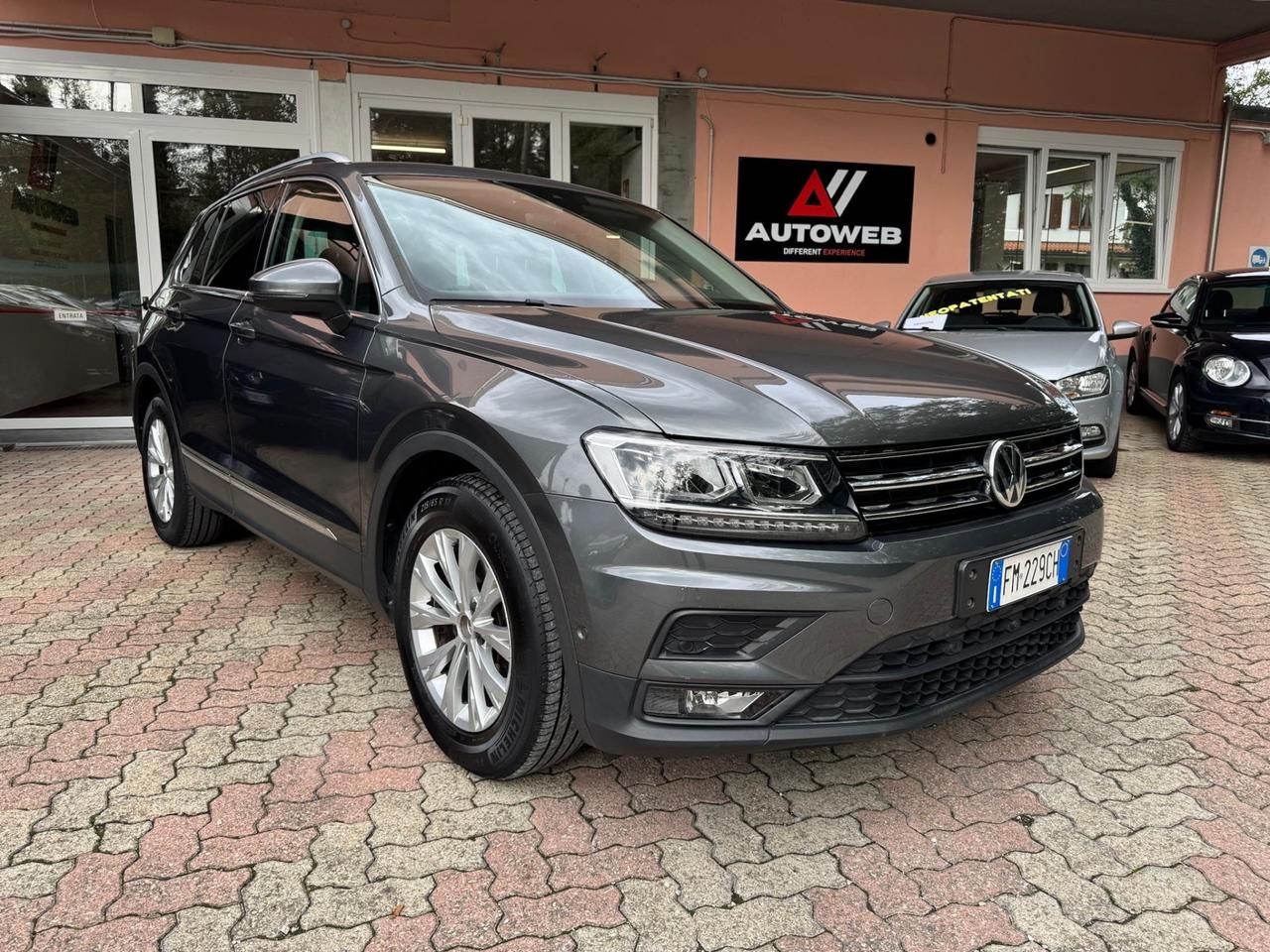 Volkswagen Tiguan 1.6 TDI SCR Style BlueMotion * FULL OPTIONAL * Telecamera 360*