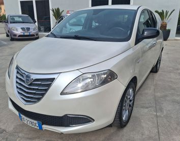 Lancia Ypsilon 0.9 TwinAir 85 CV Cambio Automatico