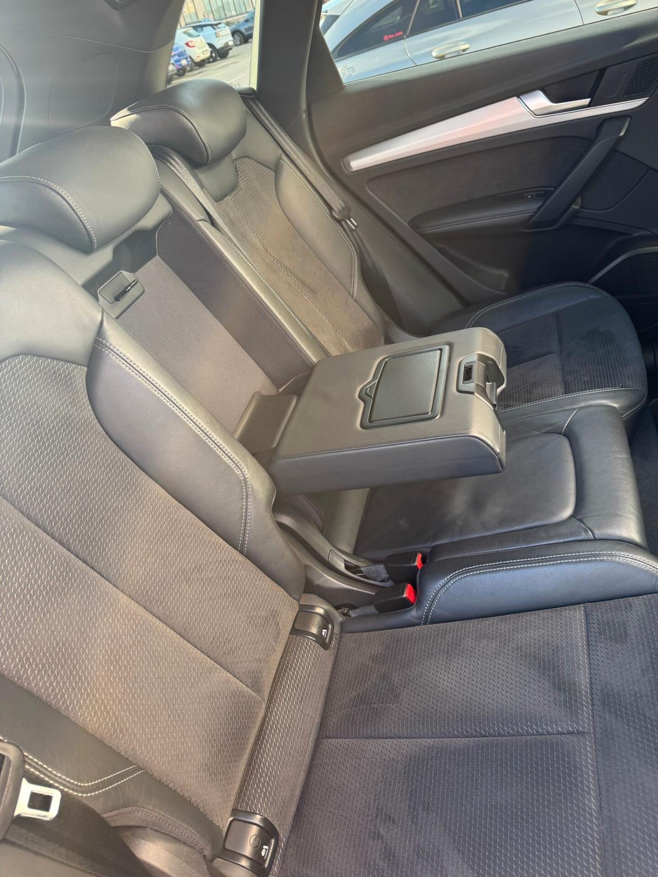 Audi Q5 2.0 TDI quattro S tronic line plus