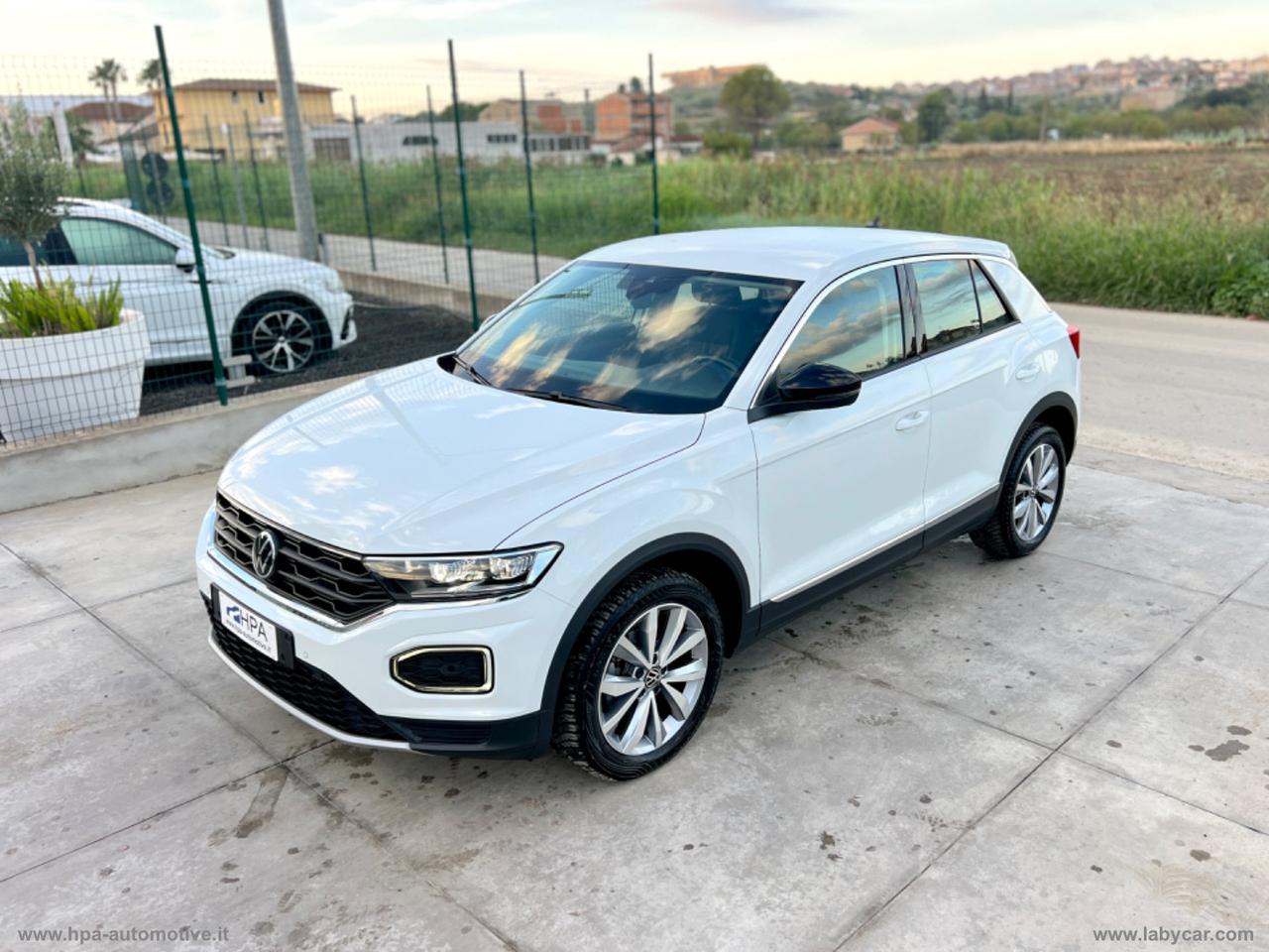 VOLKSWAGEN T-Roc 2.0TDI FULL LED NAVI CARPALY