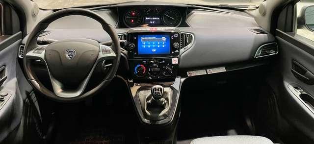 Lancia Ypsilon 1.0 firefly hybrid 69cv Gold Plus