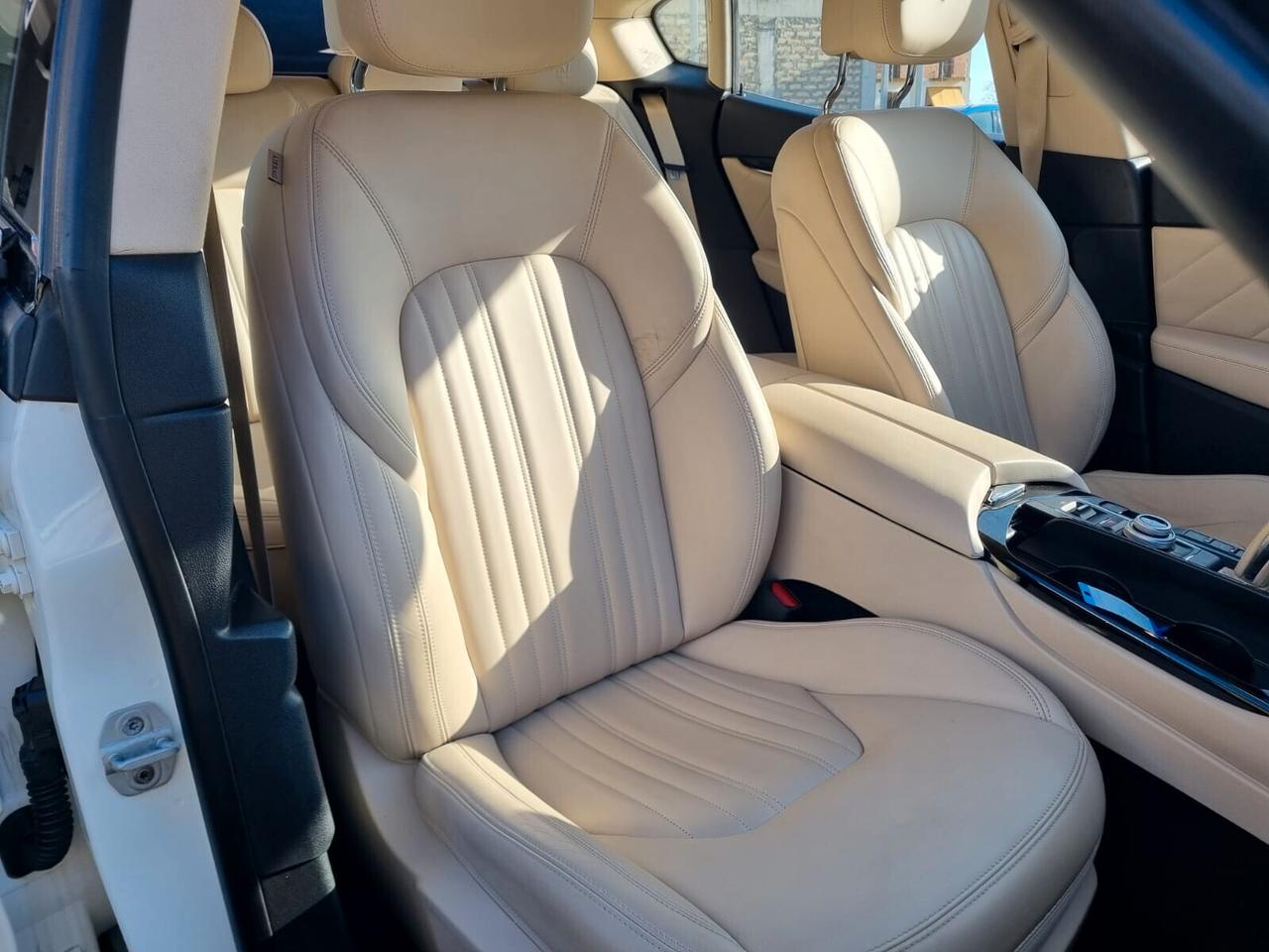 Maserati Levante V6 Diesel 275 CV AWD Granlusso