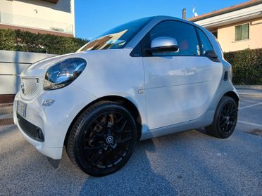 Smart ForTwo 70 1.0 Editon#1 cambio manuale tua a € 193 mese