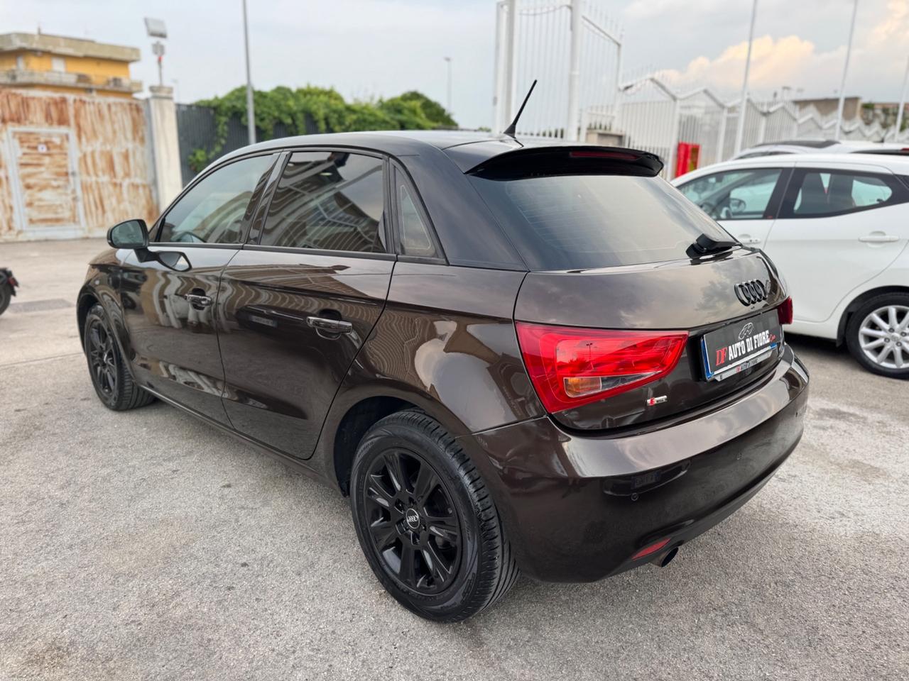 Audi A1 SPB 1.6 TDI 90Cv Block shaft IMPECCABILE