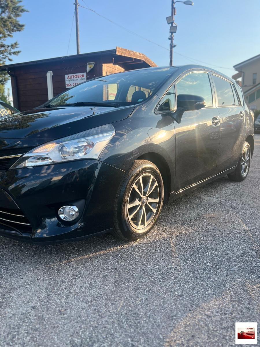 TOYOTA - Verso - 1.6 D-4D Style 7 posti