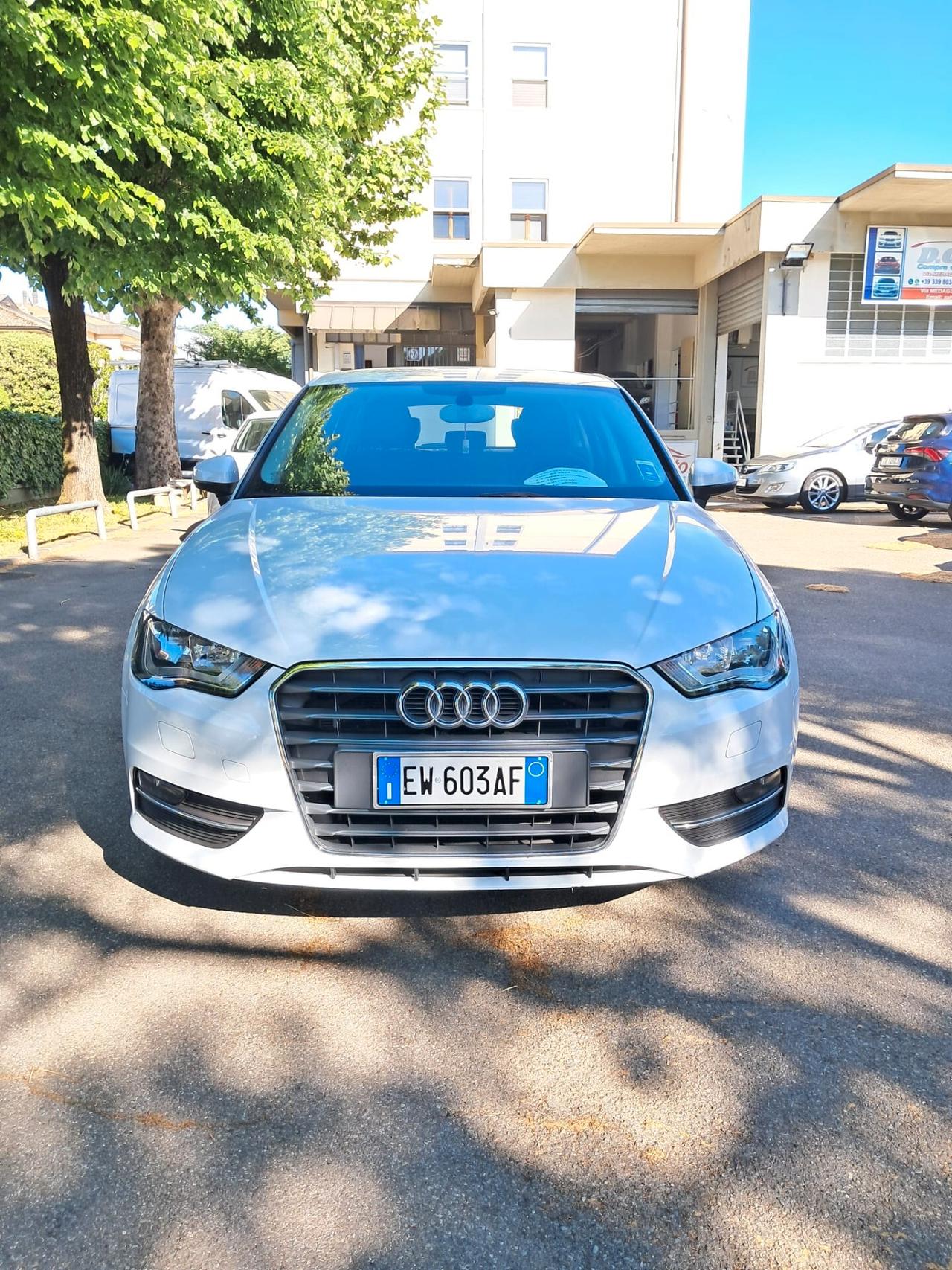 Audi A3 1.6 TDI clean diesel Attraction