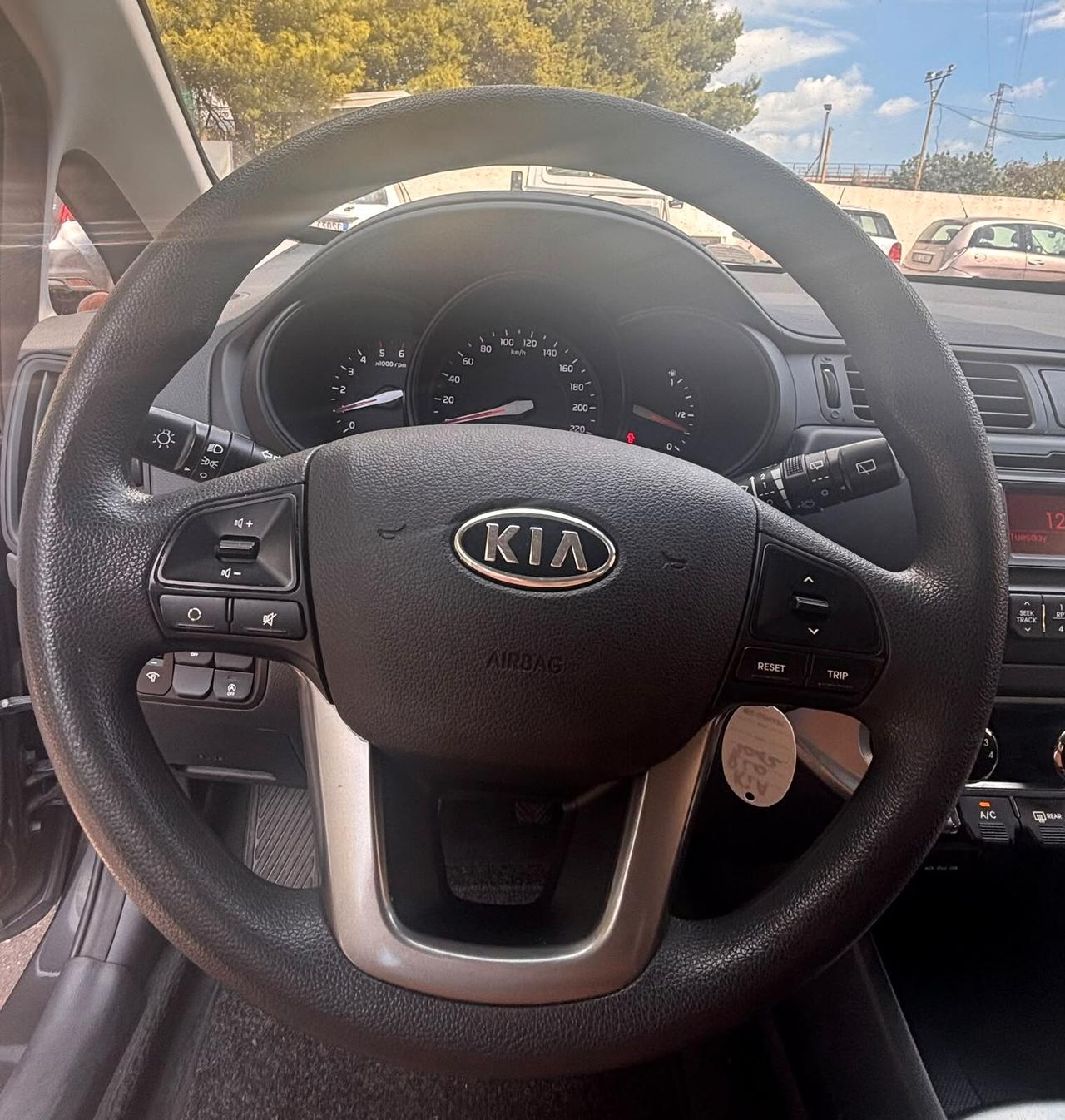 Kia Rio 1.1 CRDi WGT 5p. EX
