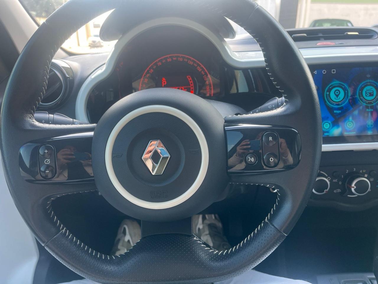 Renault Twingo SCe EDC Intens