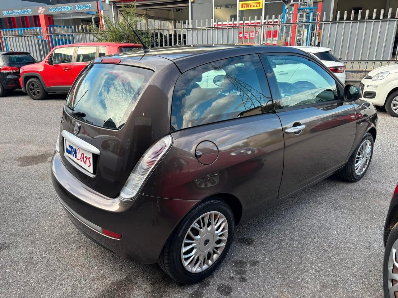 Lancia Ypsilon 1.4 Platino Ecochic GPL