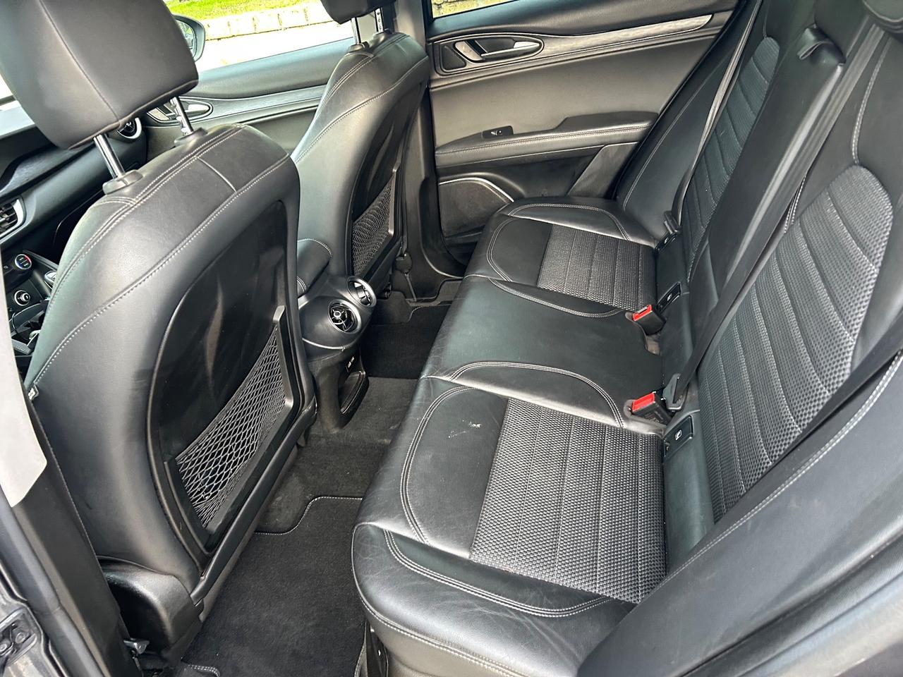 Alfa Romeo Stelvio 2.2 Turbodiesel 210 CV AT8 Q4 Executive