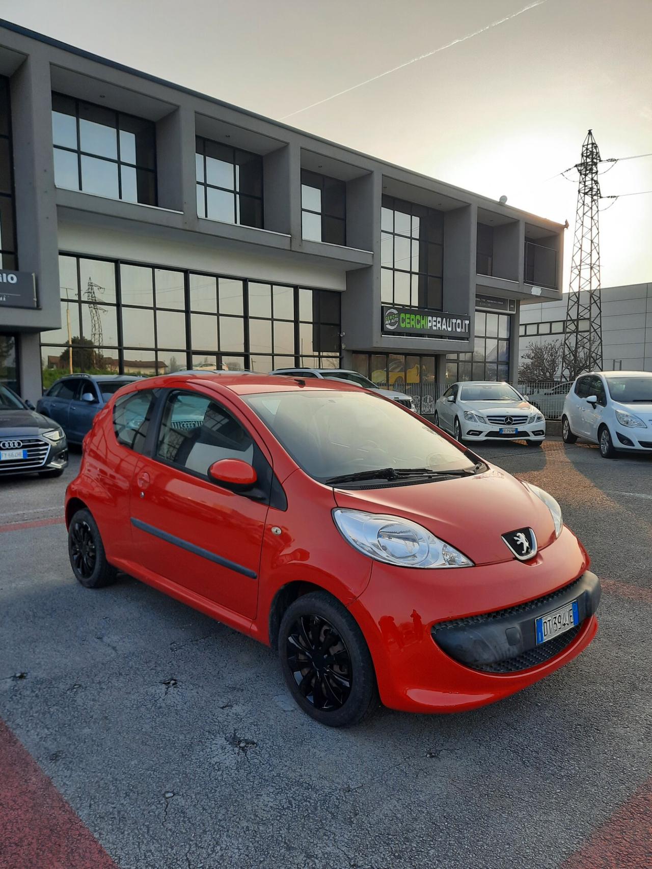Peugeot 107 1.0 68 CV Ok neopatentati