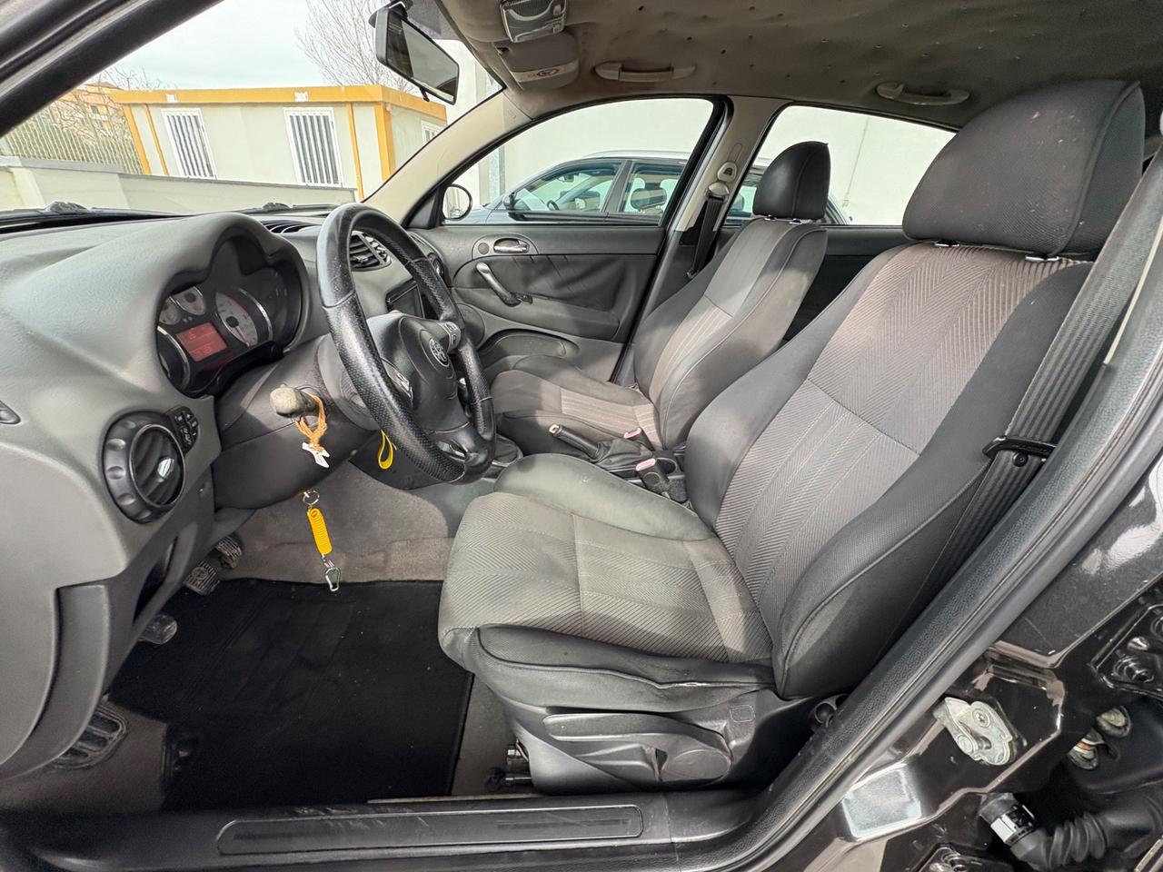 Alfa Romeo 147 1.9 JTD (120) 5 porte Progression