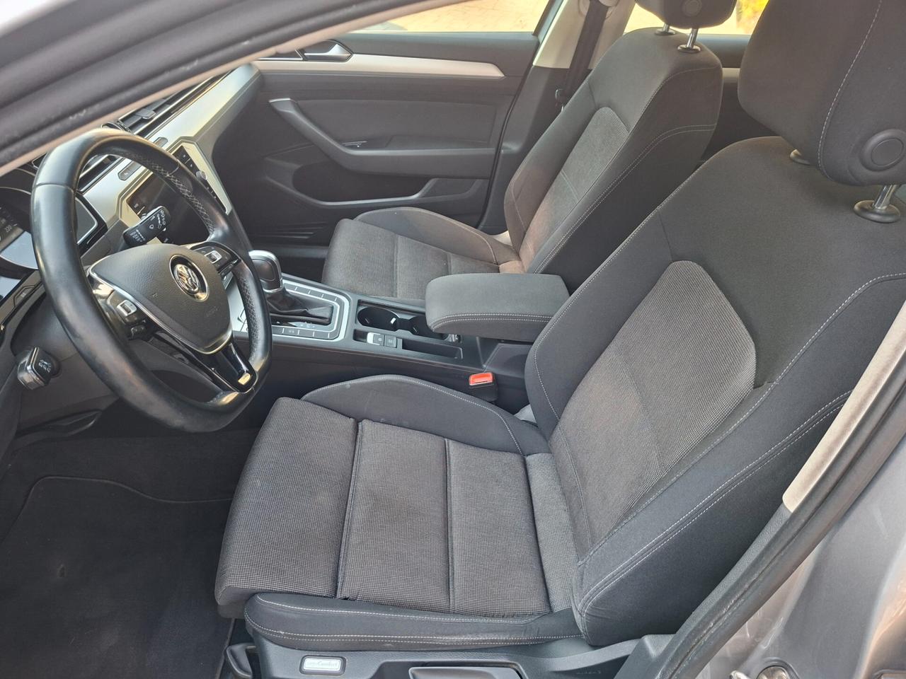 Volkswagen Passat 2.0 TDI 150 CV SCR DSG Business