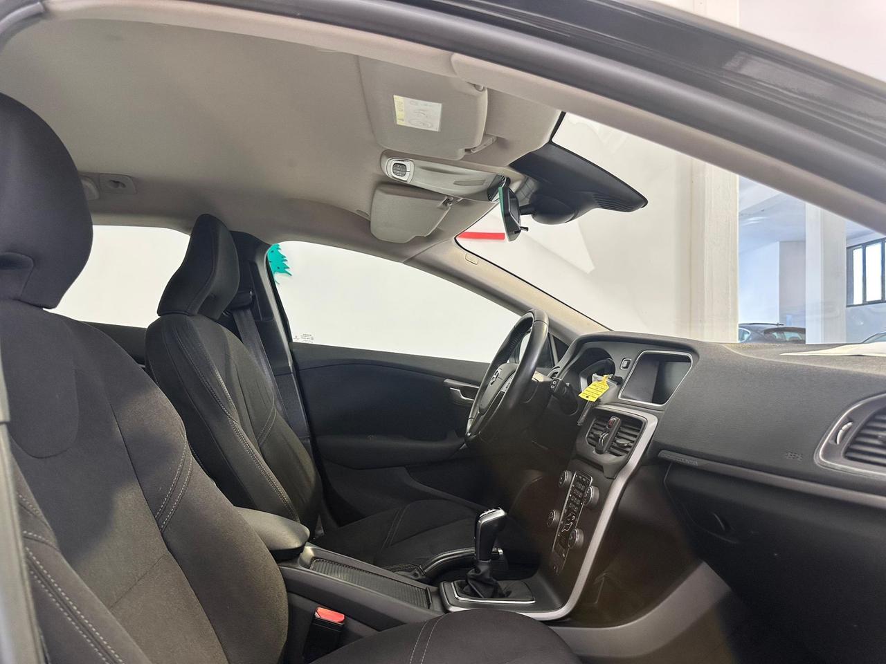 Volvo V40 D2 Geartronic Business N1