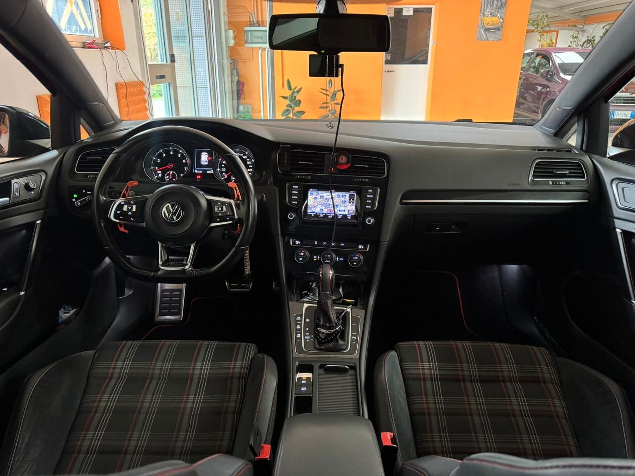 Volkswagen Golf GTI Performance 2.0 TSI DSG 5p. BlueMotion Technology