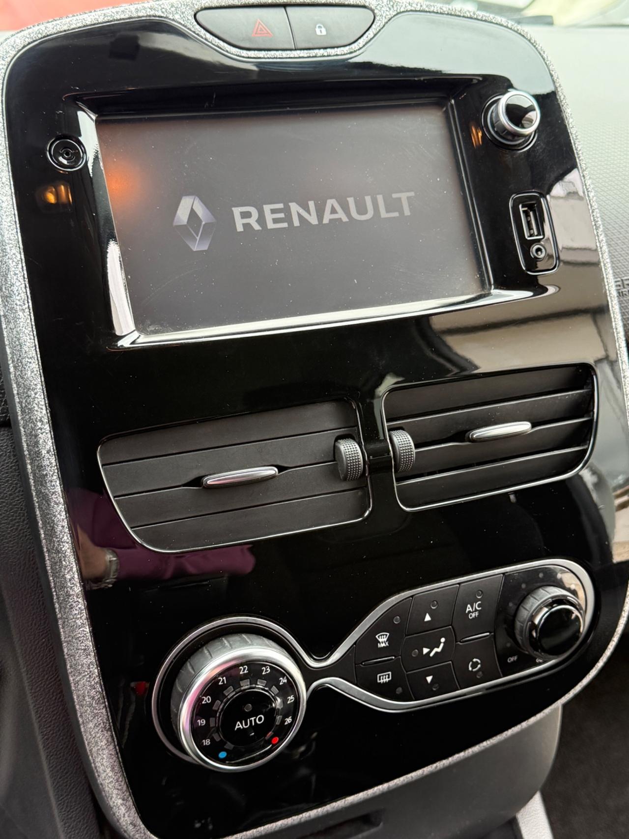 Renault Clio dCi 90CV EDC Start&Stop 5 porte Automatica