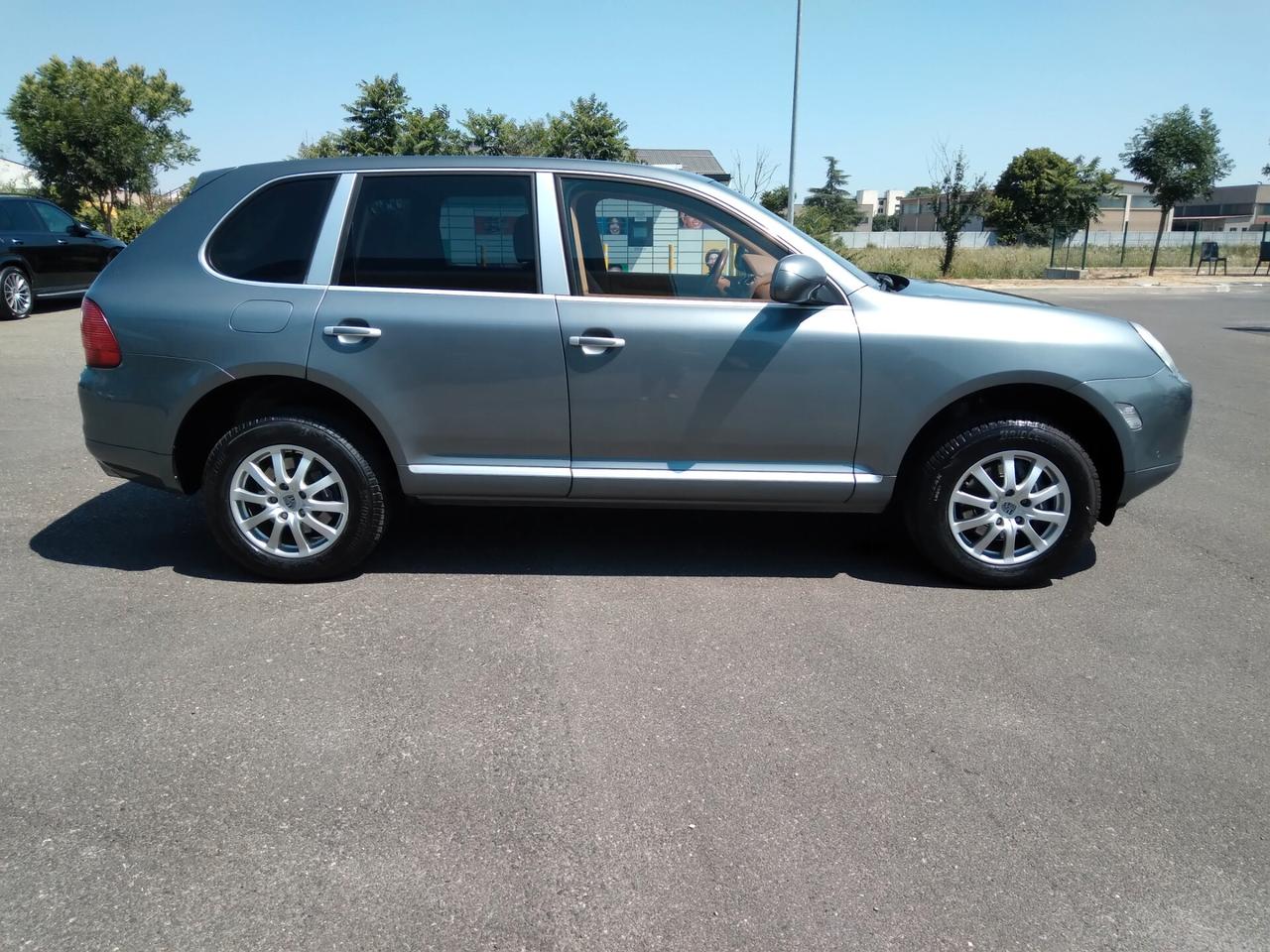 Porsche Cayenne 3.2 V6 250cv cambio manuale 6marce