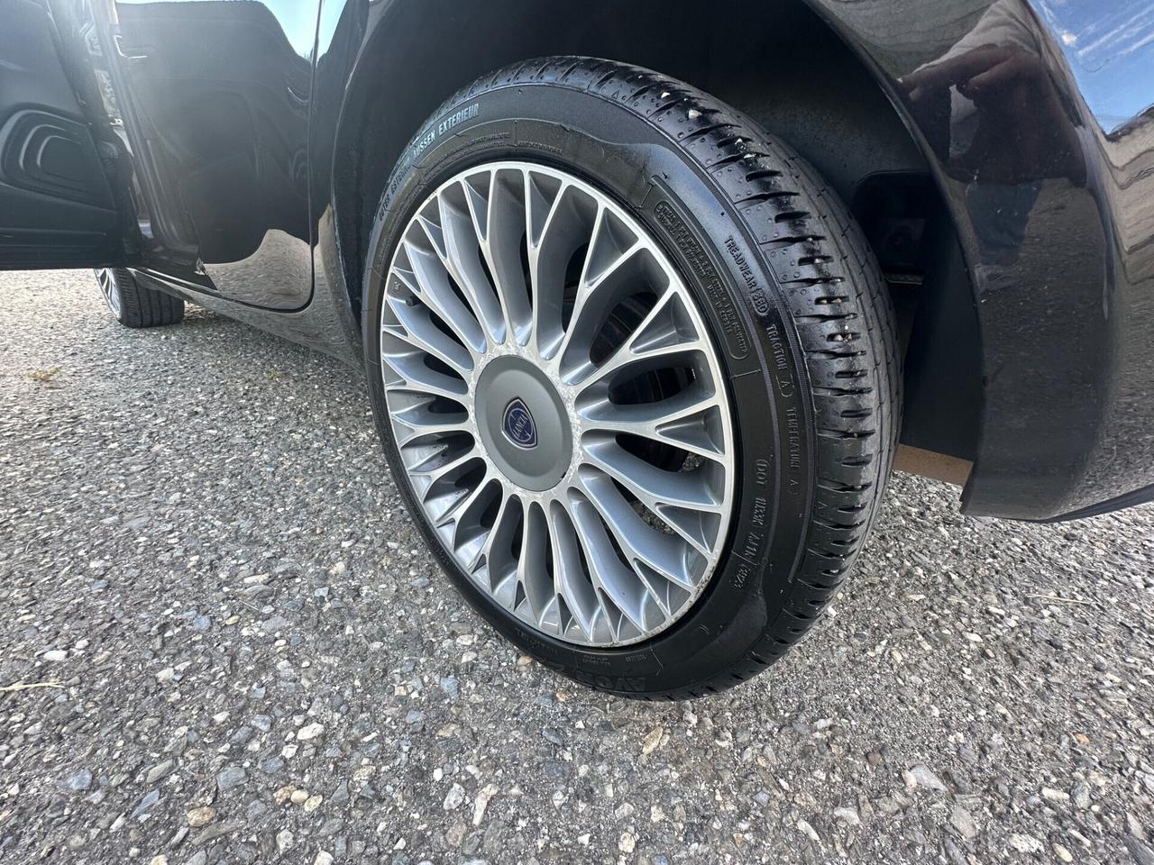 Lancia Ypsilon 1.3 MJT 16V 95 CV 5 porte S&S Gold