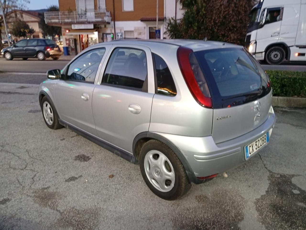 Opel Corsa 1.3 16V CDTI cat 5 porte Enjoy