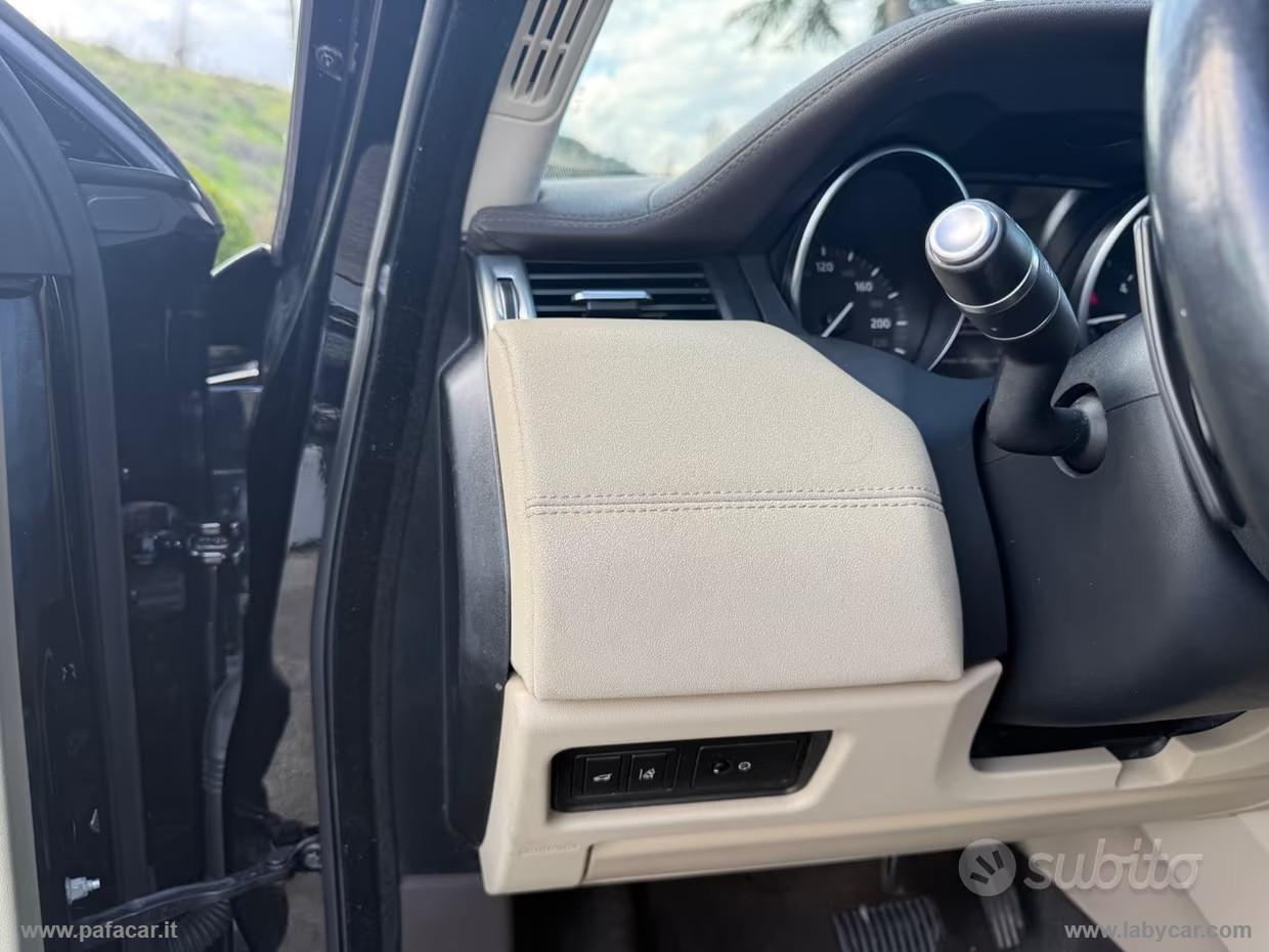 LAND ROVER RR Evoque 2.0 TD4 150 CV 5p. Bs Ed. SE