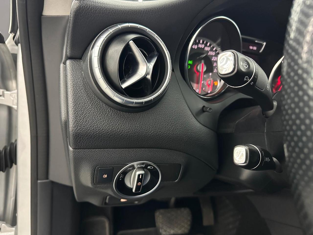 Mercedes-benz CLA 200 CDI Automatic Premium