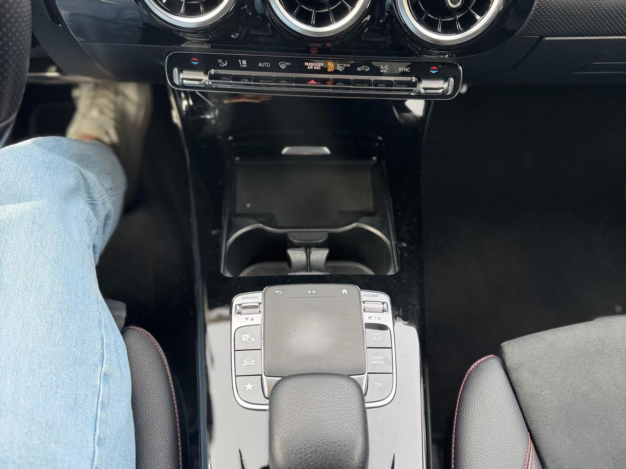 Mercedes-Benz CLA 180 Premium CLA 180 D #7164