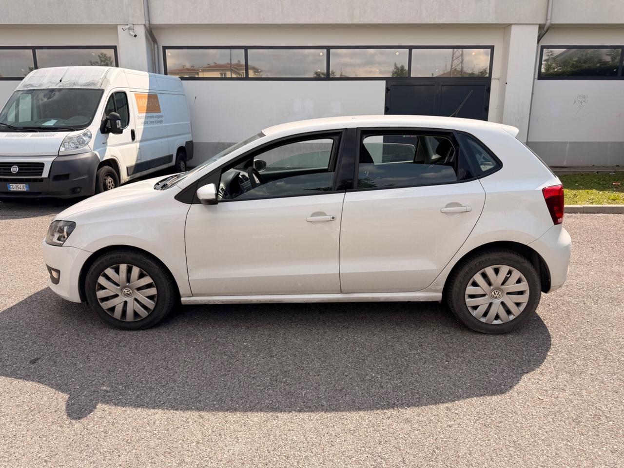 Volkswagen Polo 1.2/70CV motore cambio ok