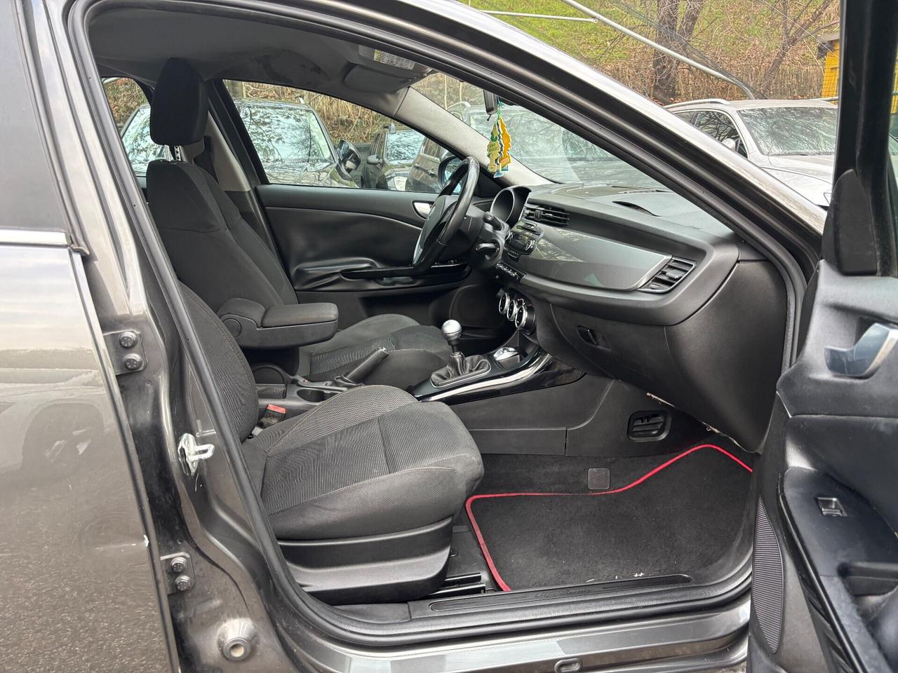 Alfa Romeo Giulietta 2.0 JTDm-2 140 CV Distinctive