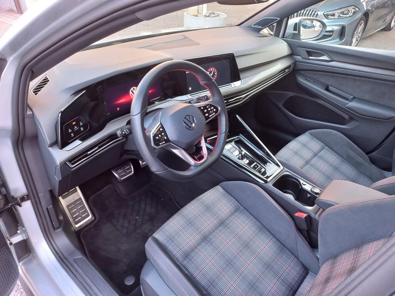 Volkswagen Golf GTI Golf 2.0 TSI GTI DSG