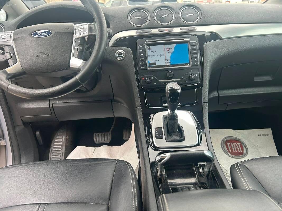 Ford S-Max 2.0 tdci Titanium c radio 163cv
