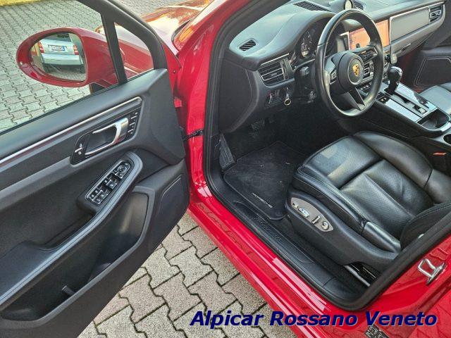 PORSCHE Macan 2.0 T