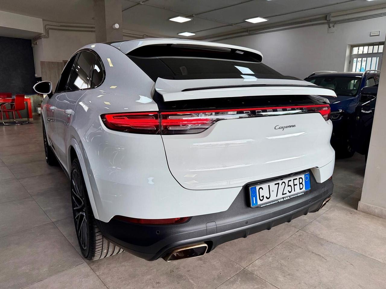 Porsche Cayenne Coupé 3.0 V6 Platinum Edition 2022