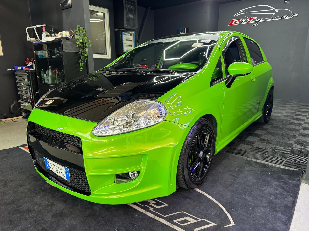 Fiat Grande Punto Look Sportivo – Personalizzata nei Dettagli
