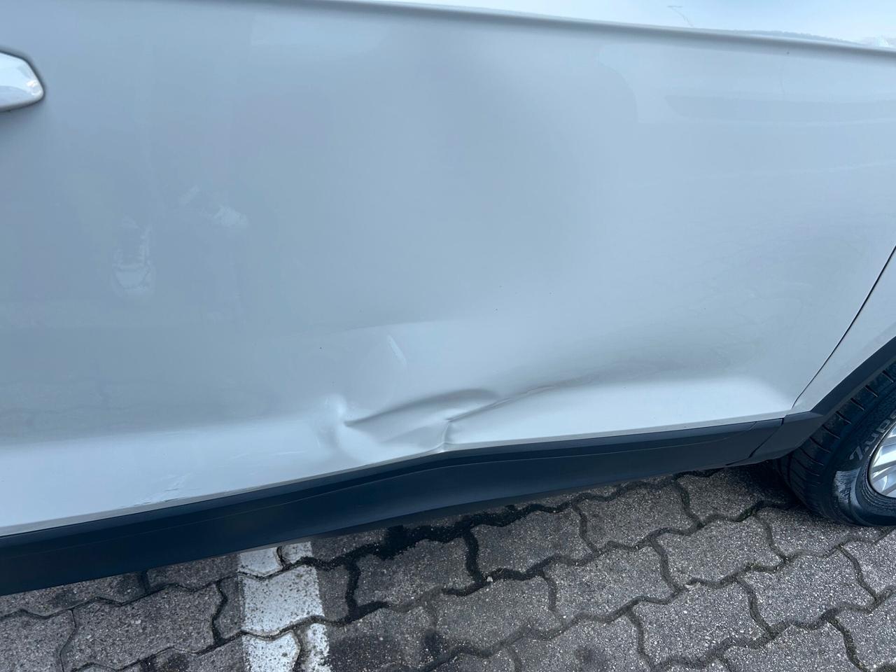 Volkswagen T-Roc 1.0 tsi Life 110cv NEOPATENTATI OK!!!