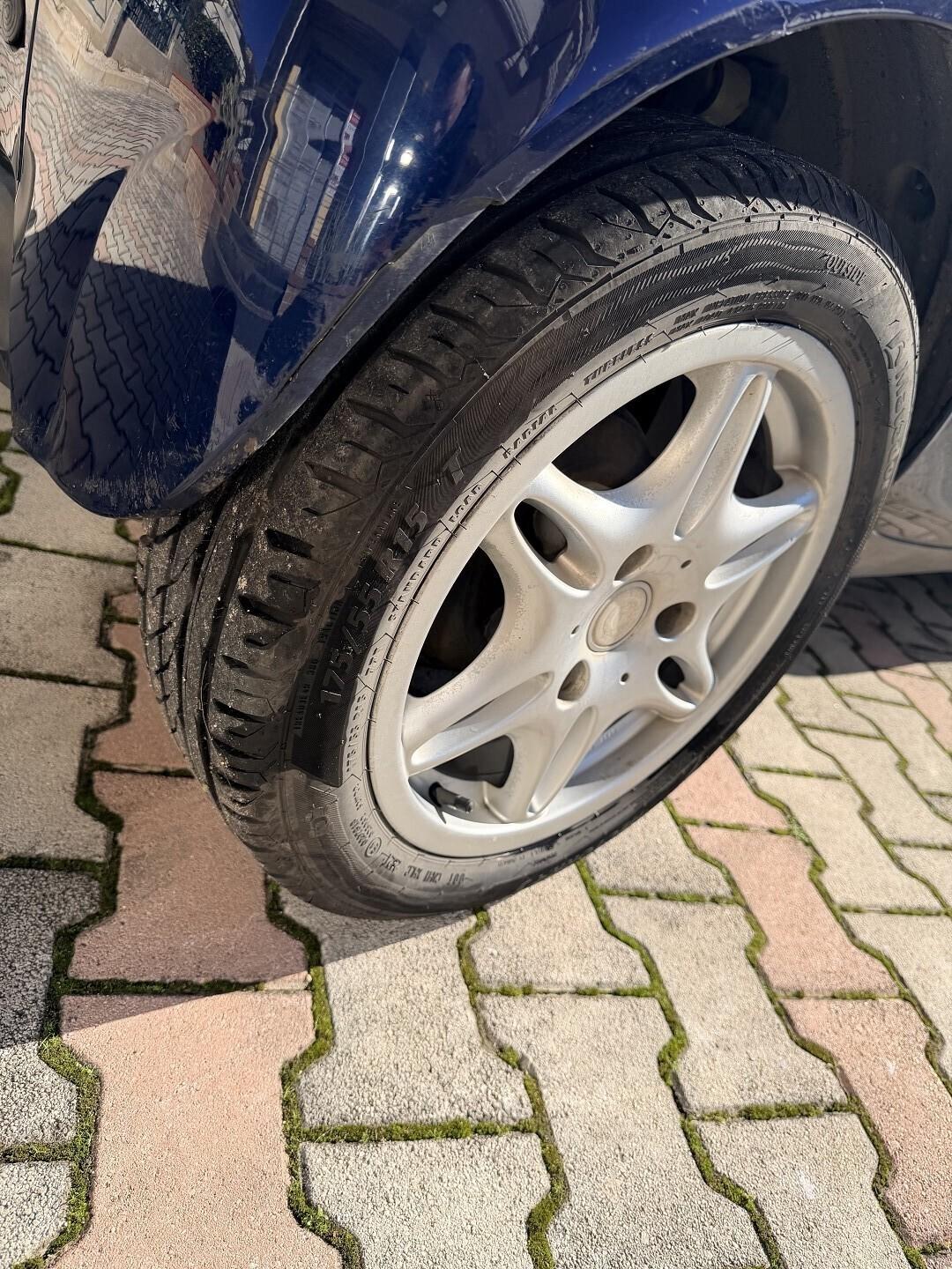 SMART FORTWO 700 COUPE' 2004 KW45