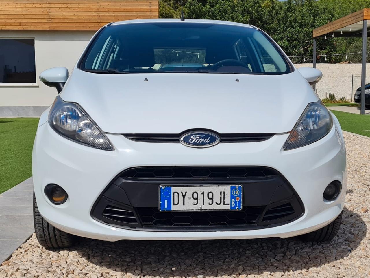 Ford Fiesta 1.2 82CV 5 porte USATO GARANTITO 12 MESI