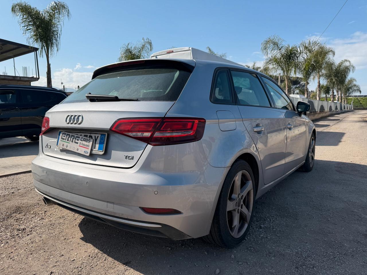 AUDI A3 2017 1.6 DIESEL 116 CV *SINISTRATA