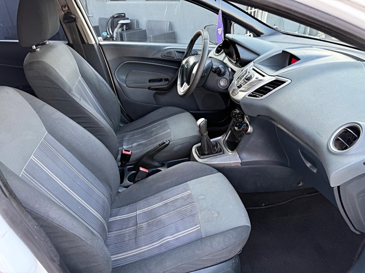 Ford Fiesta 1.4 TDCi 68CV 5 porte Titanium Garanzia 12 Mesi