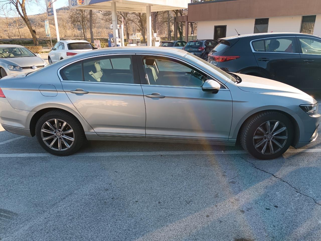 Volkswagen Passat 2.0 TDI SCR EVO DSG Business